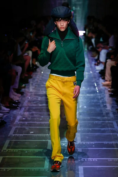 Look 29